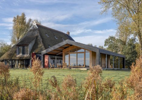 landelijk wonen in een verbouwde boerderij