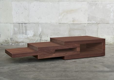 Notenhouten salontafel